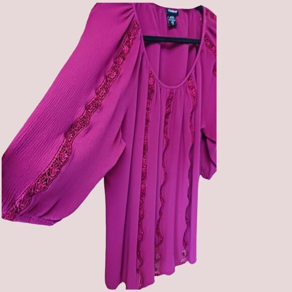 TORRID Plus Size Crochet Inset Eminence Purple Peasant Blouse 1X - Picture 4 of 11